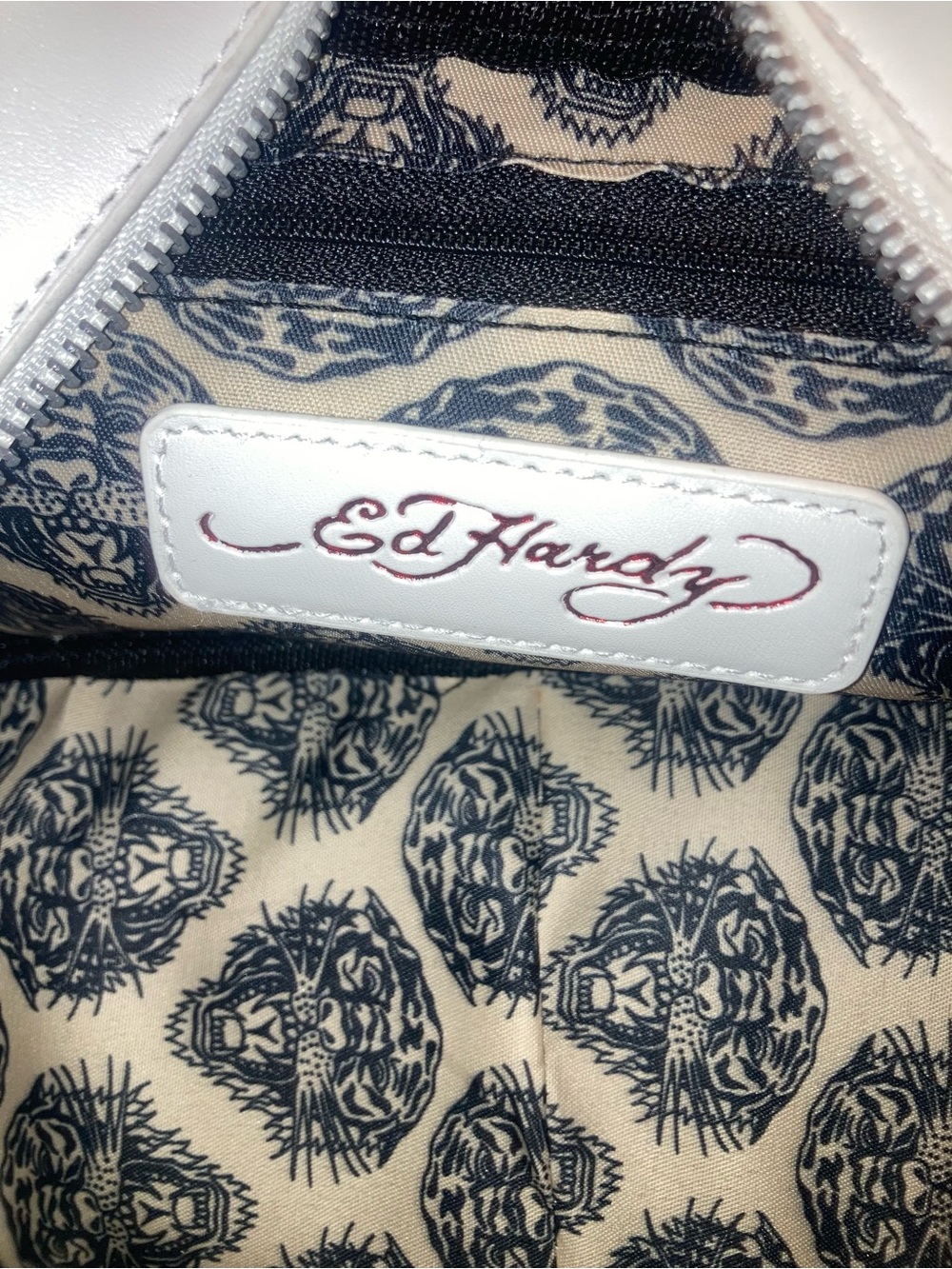 Ed Hardy White Shoulder Bag with Pink and Peach Tattoo Print - Picture 11 of 13